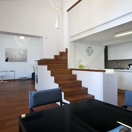 Oriana Homel Apartment *